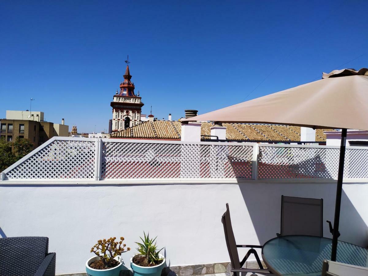 Appartement Charming Terrace - Sunny Chill Out Terrace à Séville Extérieur photo