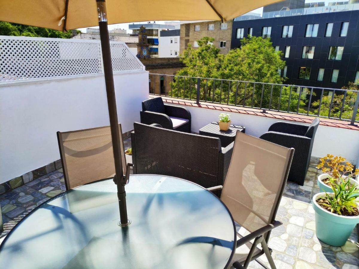 Appartement Charming Terrace - Sunny Chill Out Terrace à Séville Extérieur photo