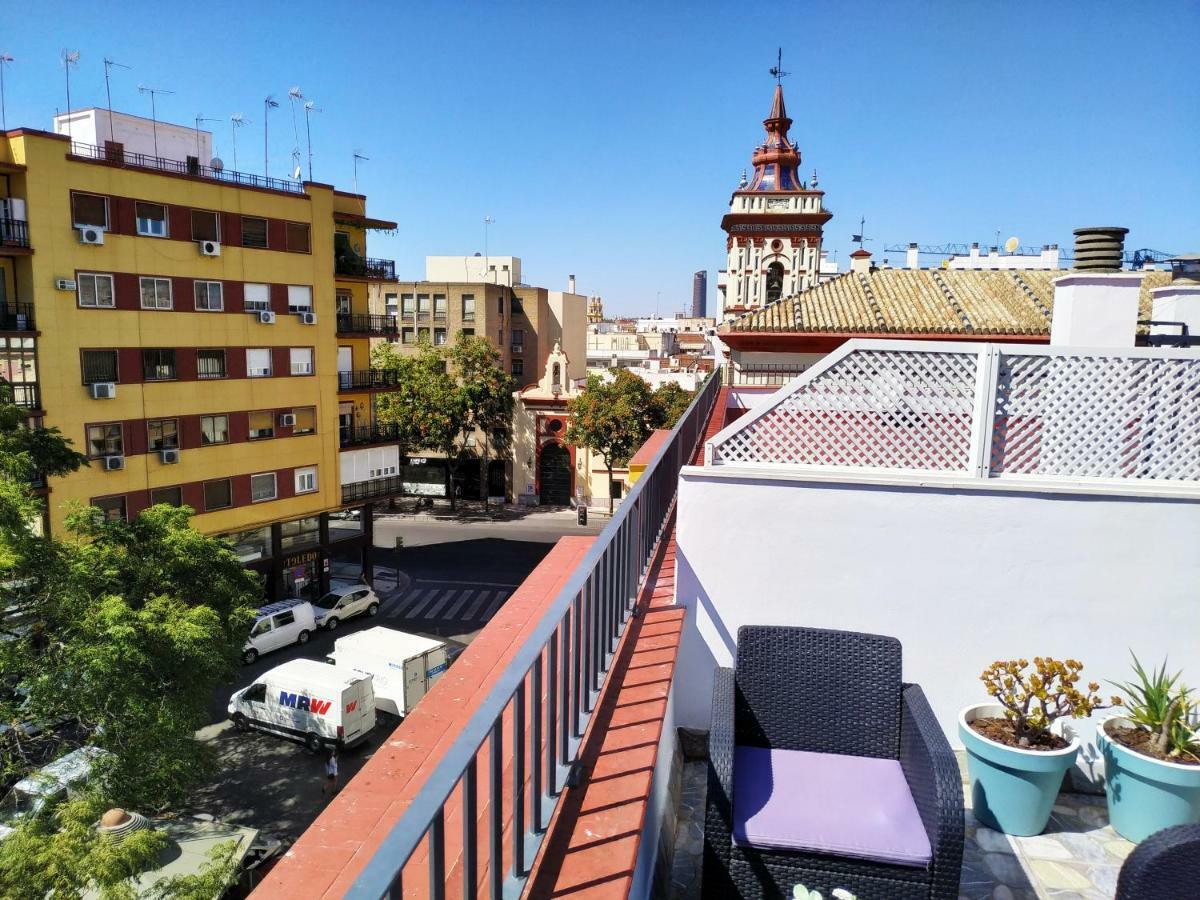Appartement Charming Terrace - Sunny Chill Out Terrace à Séville Extérieur photo